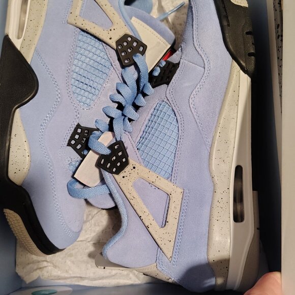 Jordan retro 4 unc